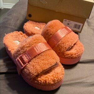 UGG Fluffy  Slide Sandals